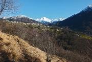 29 Corone in pimo piano con Monti Castello, Corna Piana, Arera e Grem sullo sfondo